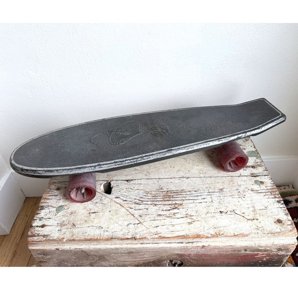Vintage Sting Ray Sidewalk Surfboard Skateboard 1960s 1970s Retro Skate